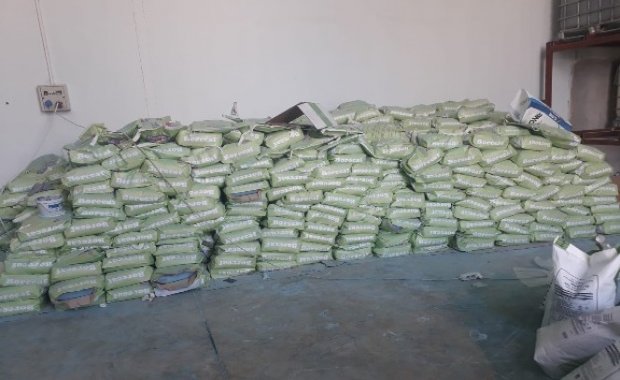 Antalya'da 14 ton sahte gübre ve zirai ilaç ele geçirildi